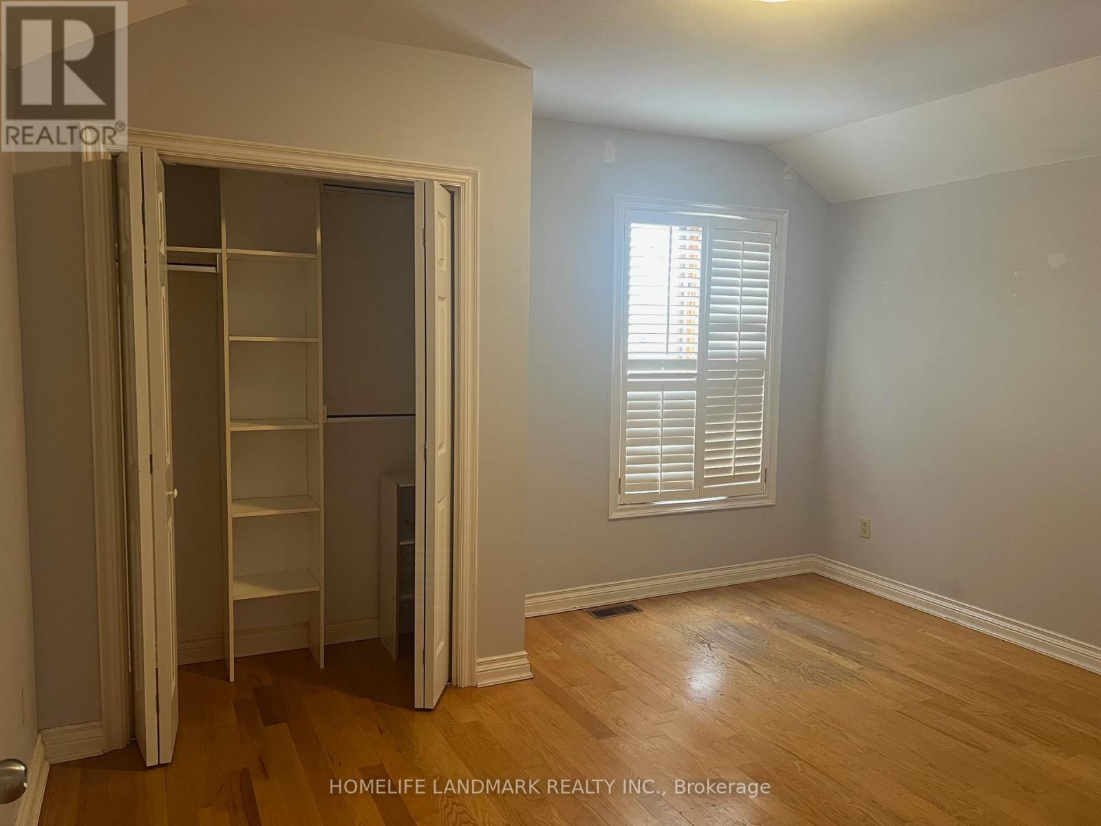 231 Clinton Street, Toronto, Ontario  M6G 2Y4 - Photo 7 - C13107898