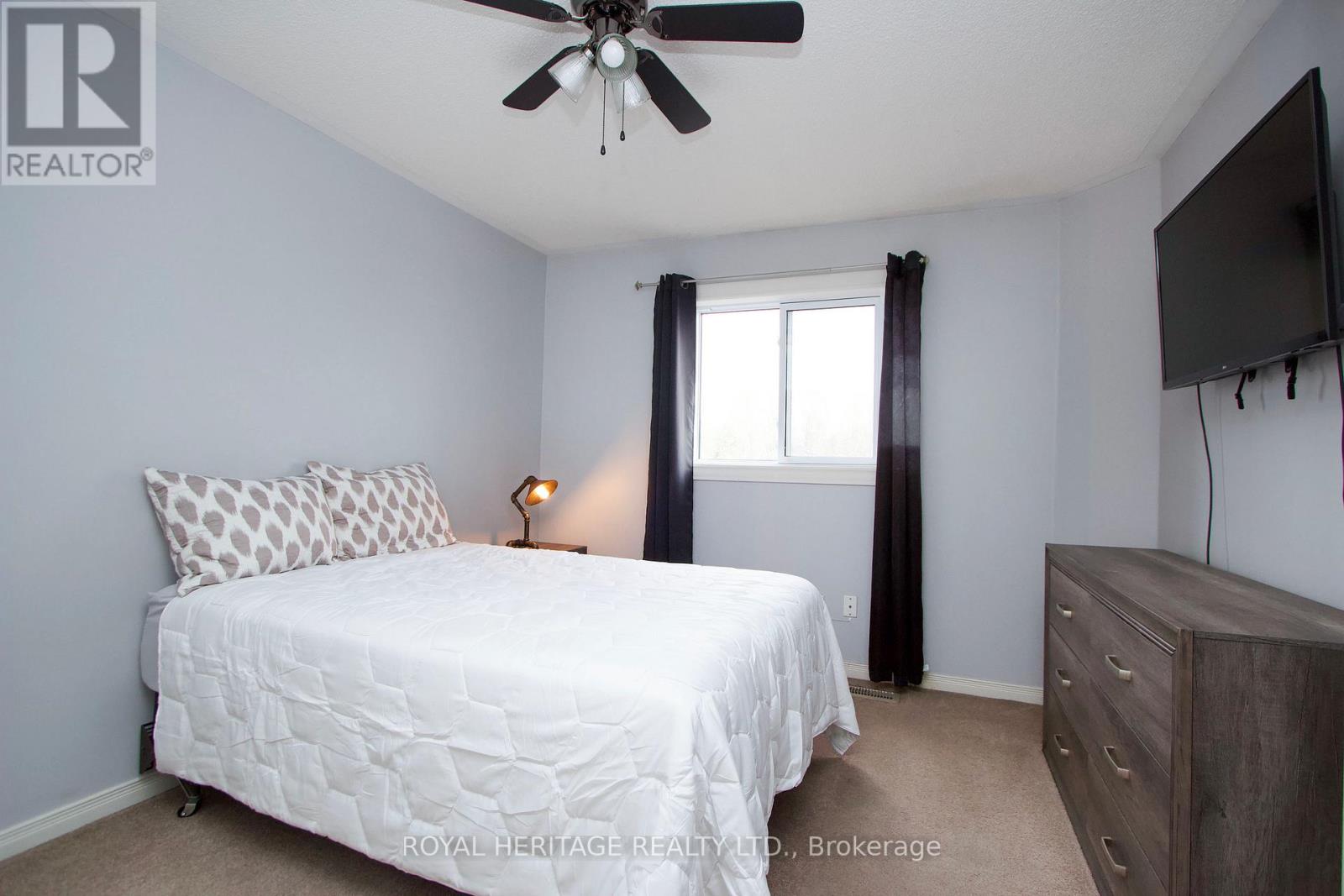 92 Booth Crescent, Ajax, Ontario  L1Z 1H7 - Photo 14 - E13107930