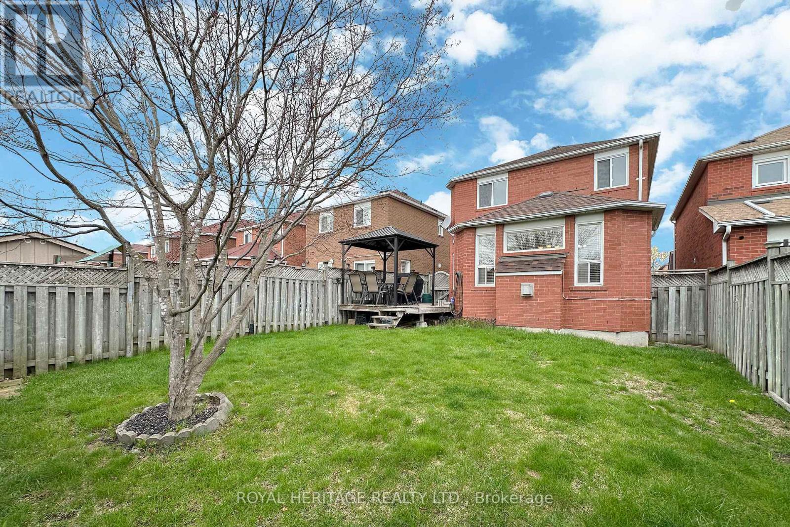 92 Booth Crescent, Ajax, Ontario  L1Z 1H7 - Photo 19 - E13107930