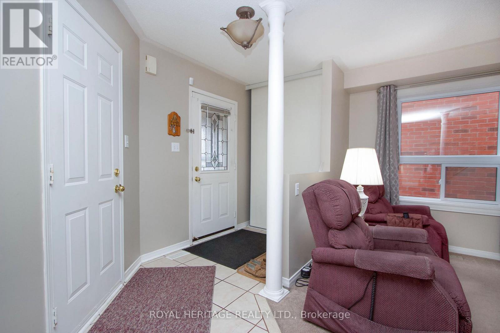 92 Booth Crescent, Ajax, Ontario  L1Z 1H7 - Photo 3 - E13107930