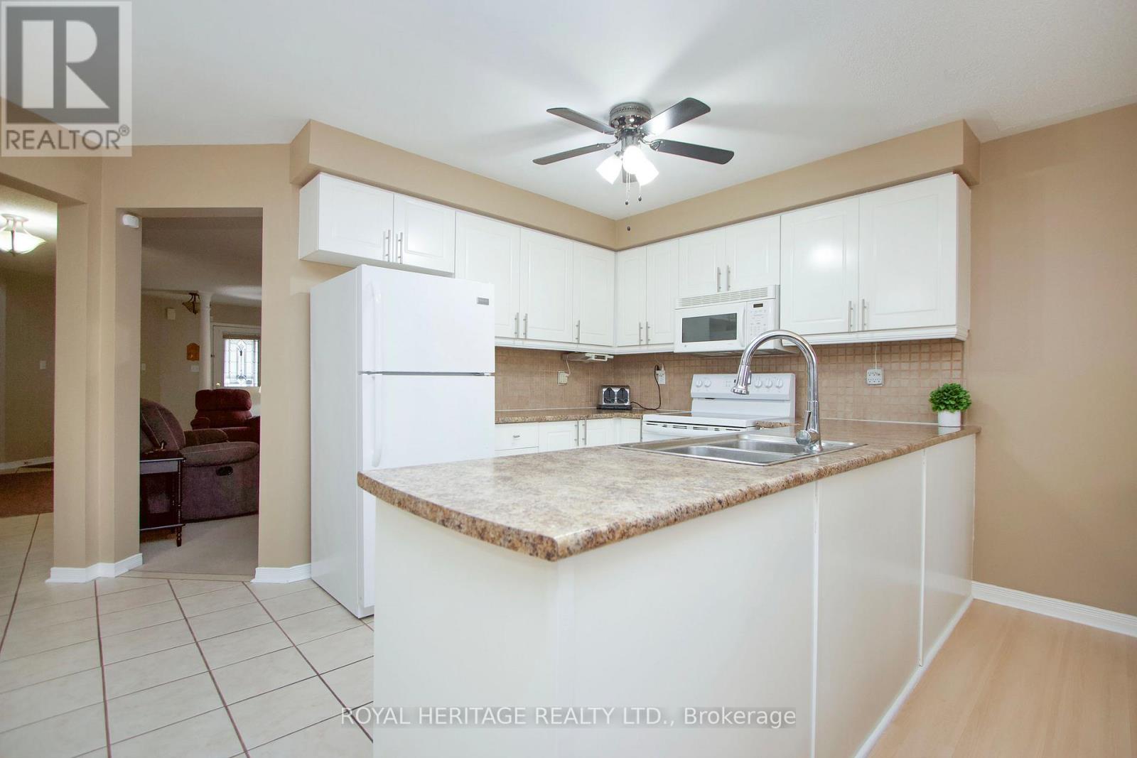 92 Booth Crescent, Ajax, Ontario  L1Z 1H7 - Photo 7 - E13107930