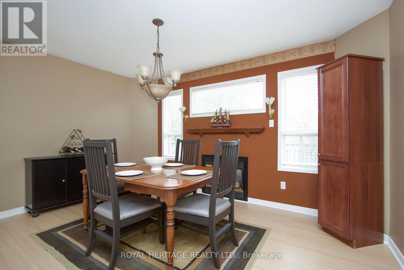 92 Booth Crescent, Ajax, Ontario  L1Z 1H7 - Photo 9 - E13107930