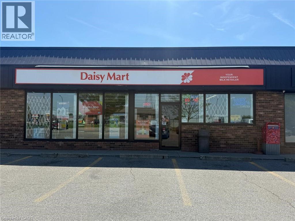 455 GRAND Avenue E, Chatham, Ontario
