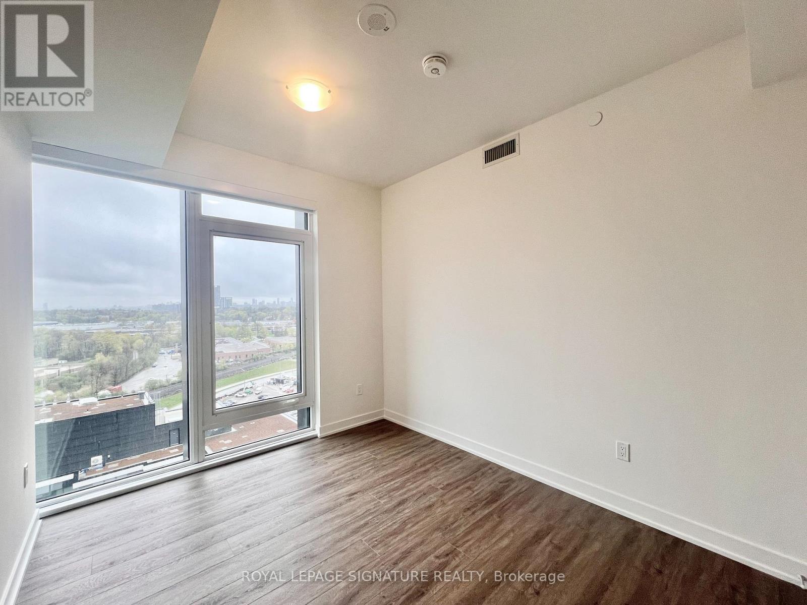 1609 - 1 Quarrington Lane, Toronto, Ontario  M3C 0S4 - Photo 15 - C13107934