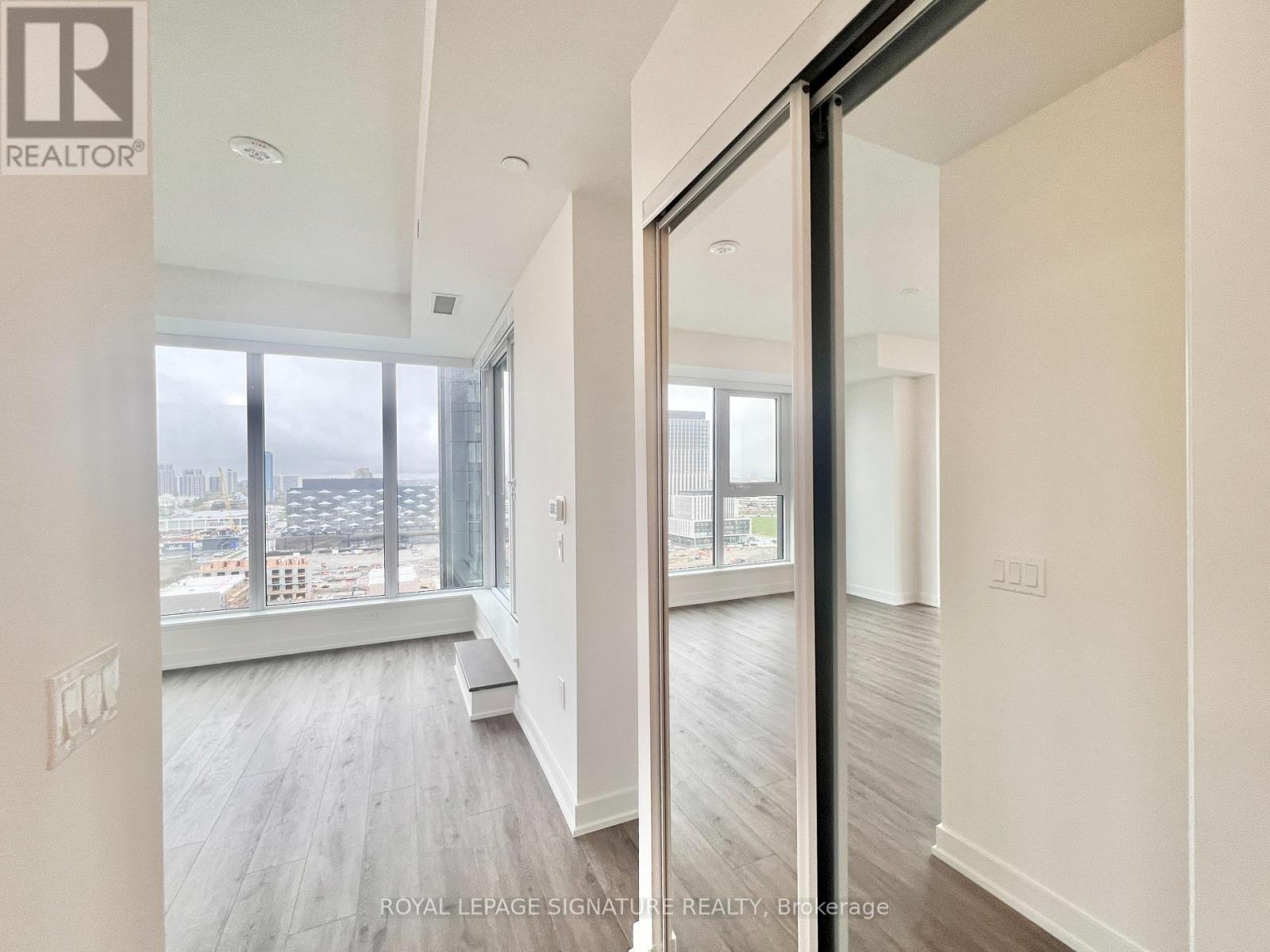 1609 - 1 Quarrington Lane, Toronto, Ontario  M3C 0S4 - Photo 3 - C13107934