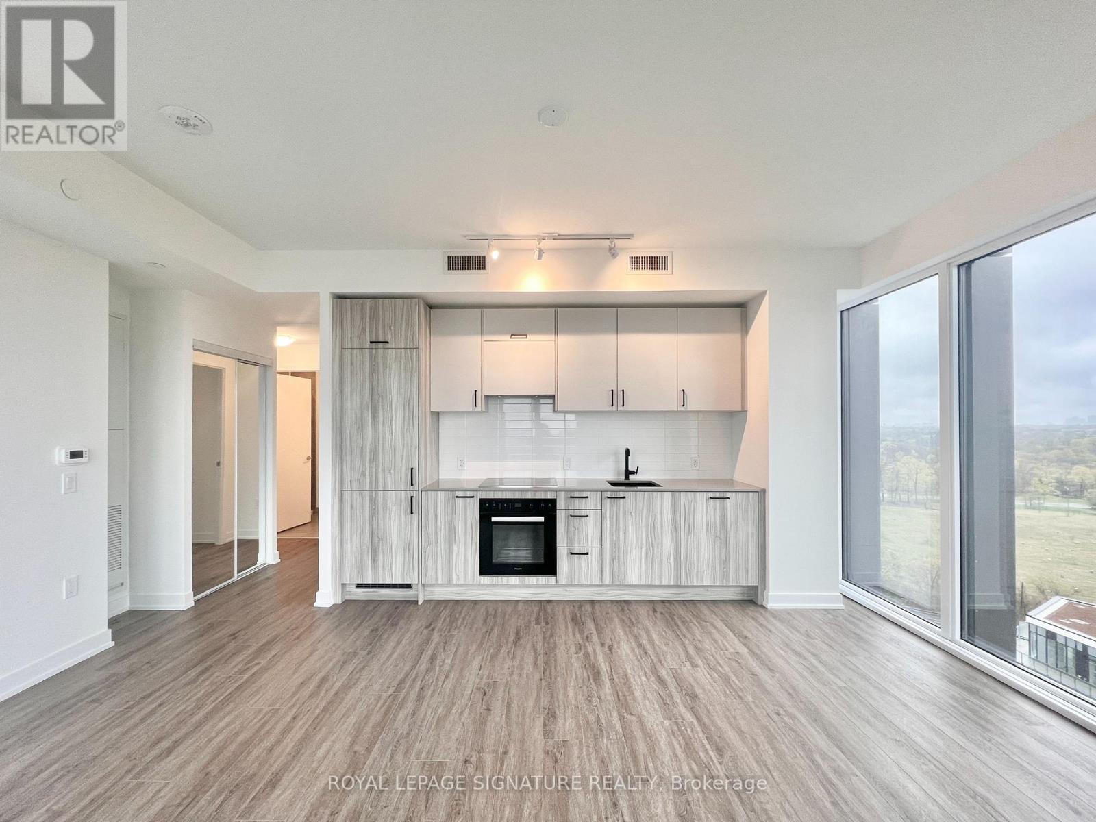 1609 - 1 Quarrington Lane, Toronto, Ontario  M3C 0S4 - Photo 7 - C13107934
