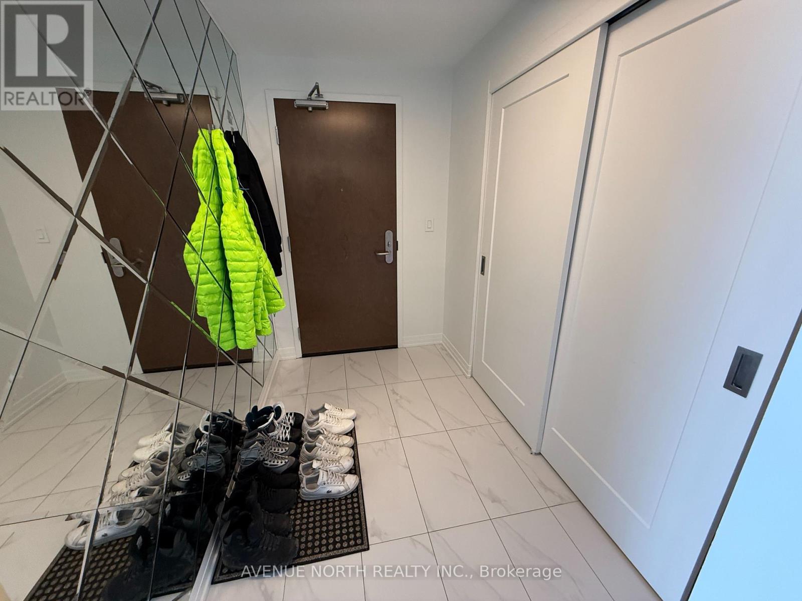 3302 - 805 Carling Avenue, Ottawa, Ontario  K1S 5W9 - Photo 2 - X13107932