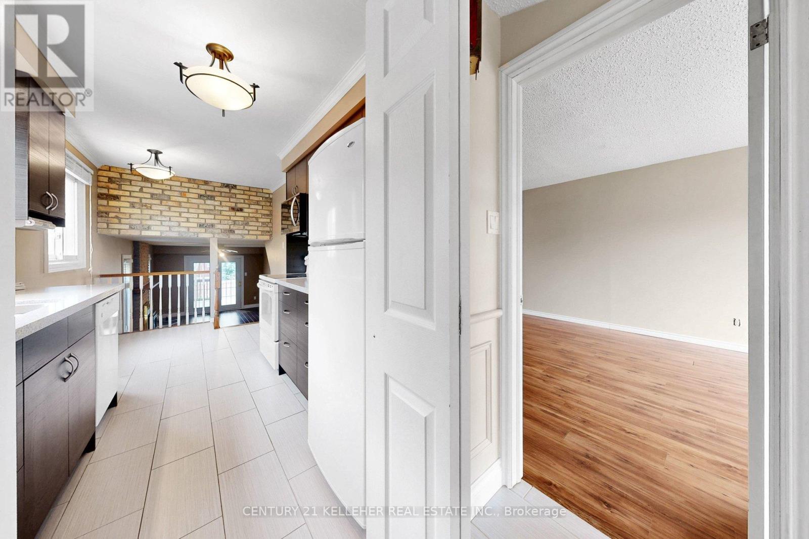 6251 Atherly Crescent, Mississauga, Ontario  L5N 2J1 - Photo 8 - W13107926
