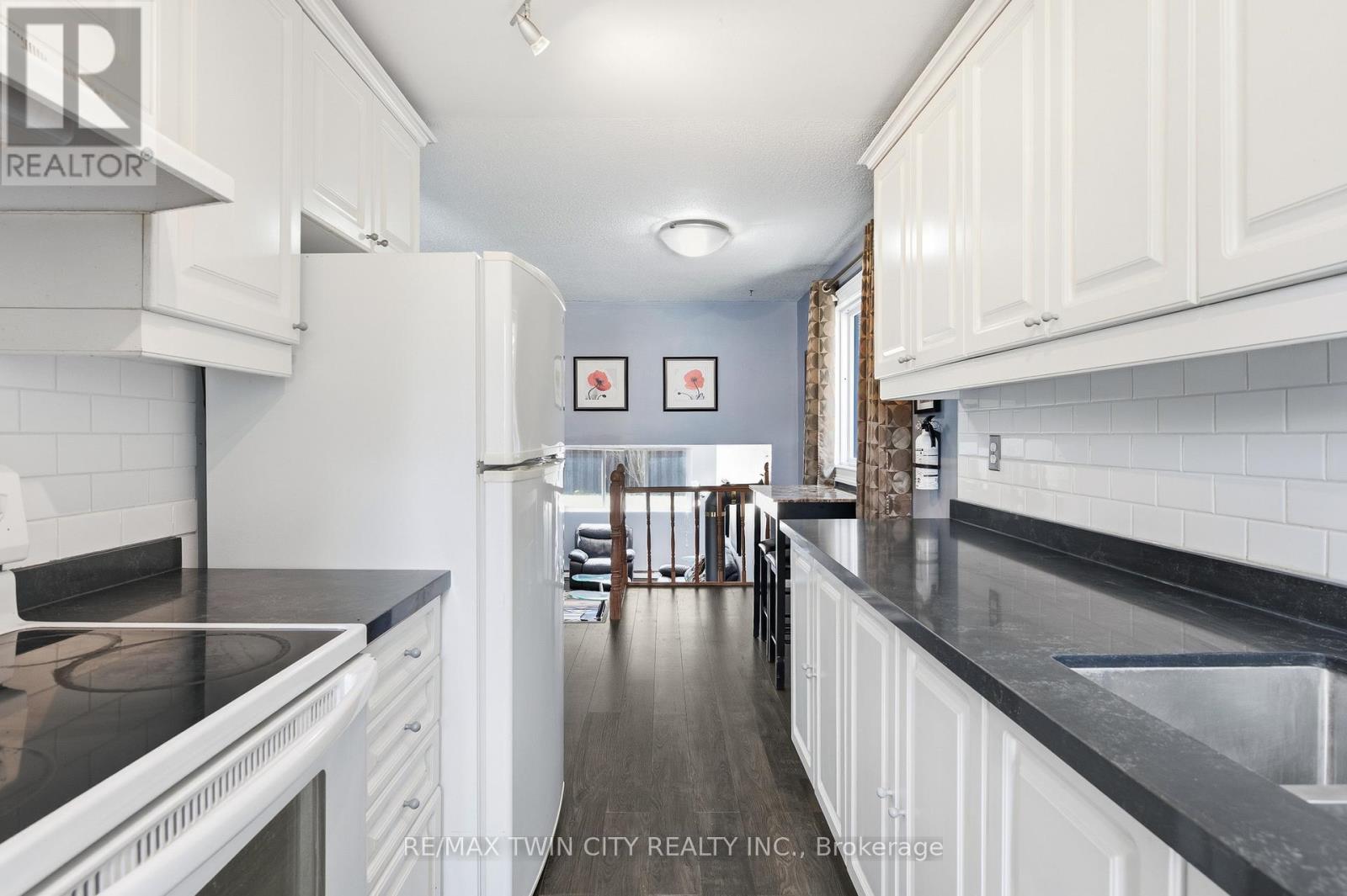 519 Pinetree Crescent, Cambridge, Ontario  N3H 4X4 - Photo 12 - X13107922