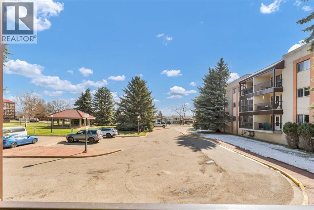 127, 1480 Southveiw Drive SE, Medicine Hat, Alberta  T1B 3Z3 - Photo 4 - A2303400