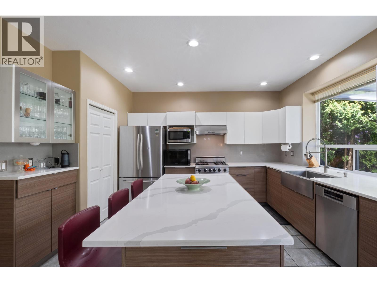 43 Linden Court, Port Moody, British Columbia  V3H 5C1 - Photo 4 - R3120806