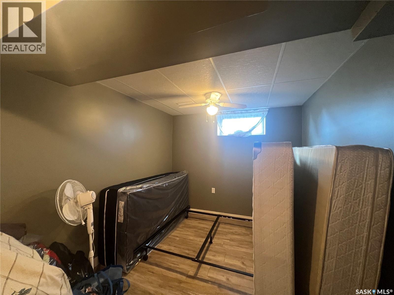 517 Lake Street, Esterhazy, Saskatchewan  S0A 0X0 - Photo 29 - SK035511