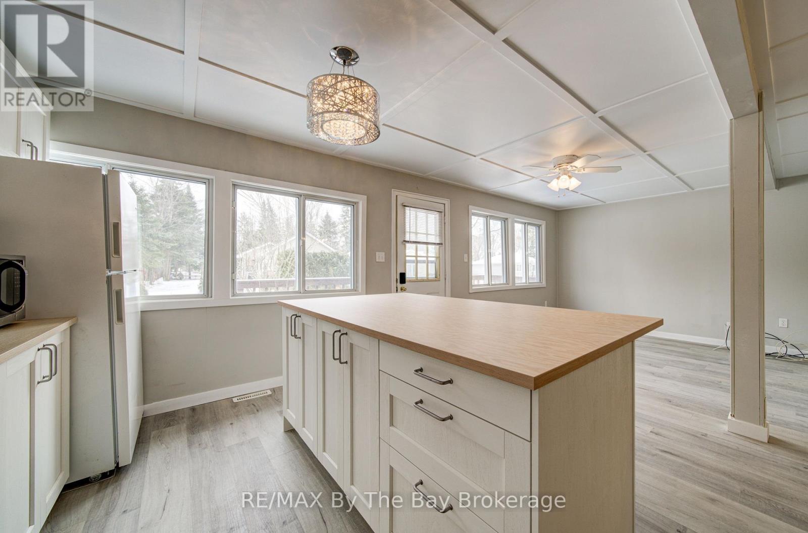 50 Balsam Street, Tiny, Ontario  L0L 1P1 - Photo 11 - S13107946