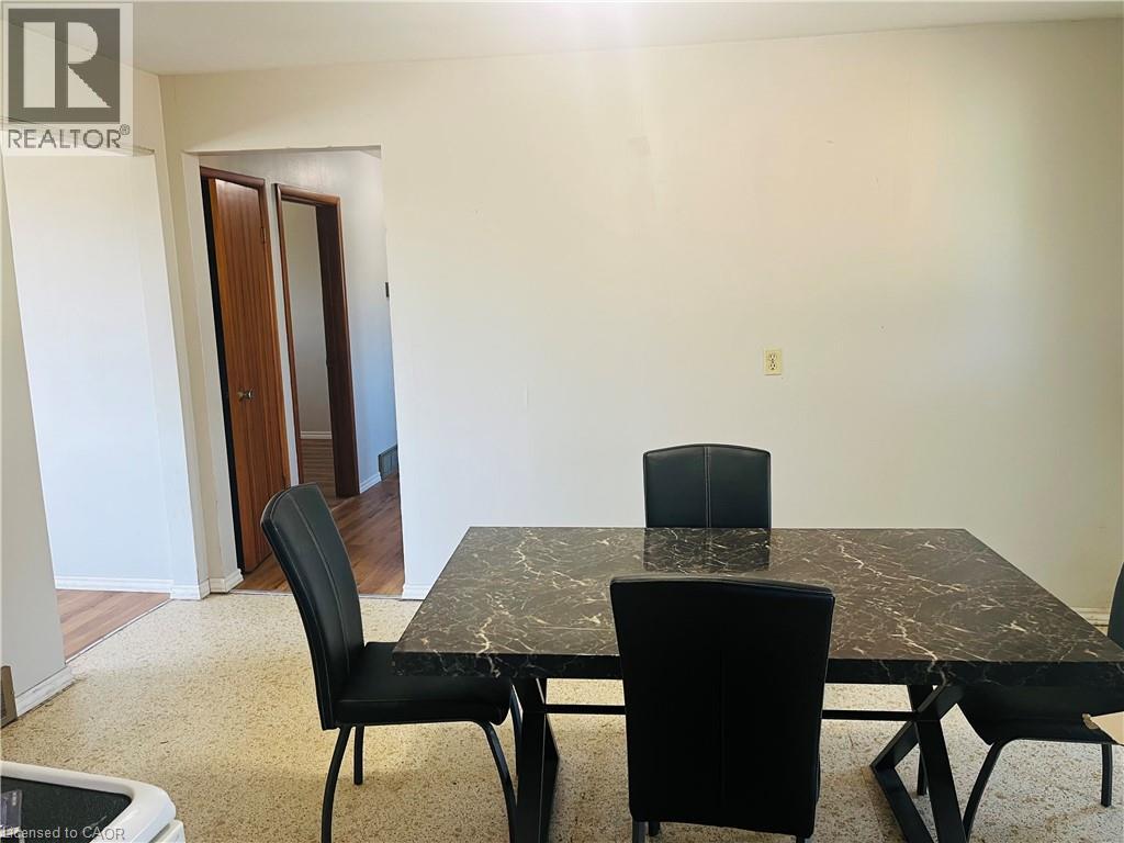 157 Schweitzer Street, Kitchener, Ontario  N2K 1C3 - Photo 14 - 40828048