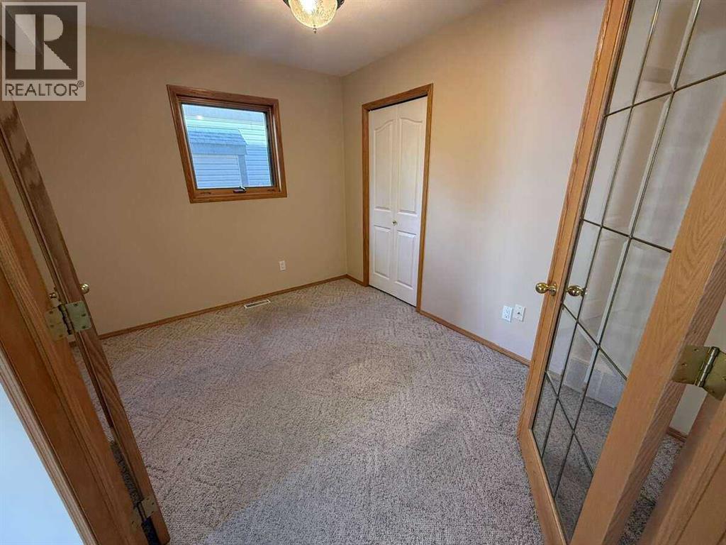 2 Terrace Place, Canmore, Alberta  T1W 2Y3 - Photo 13 - A2309821