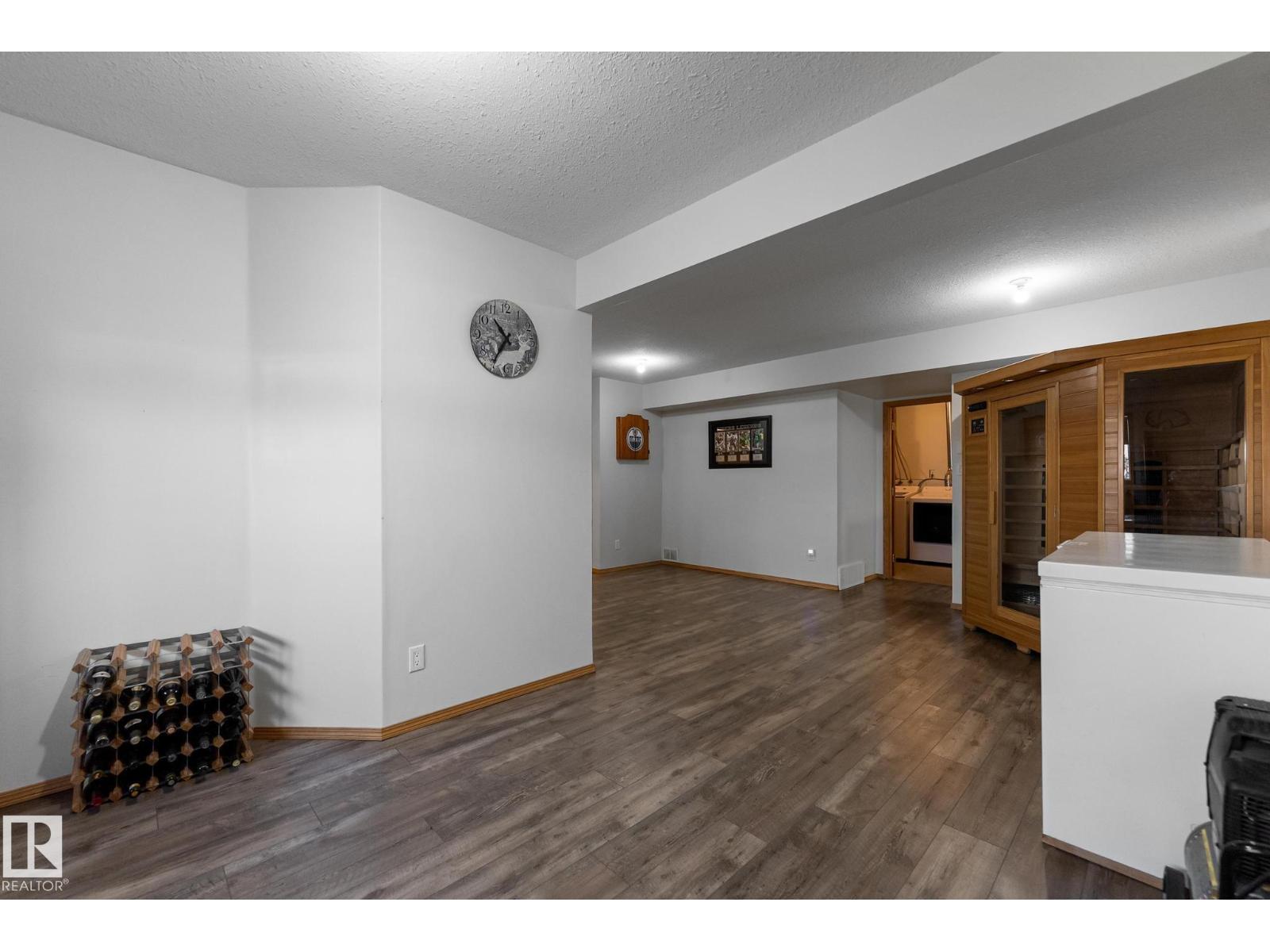 4105 75 St, Camrose, Alberta  T4V 3W4 - Photo 20 - E4486885
