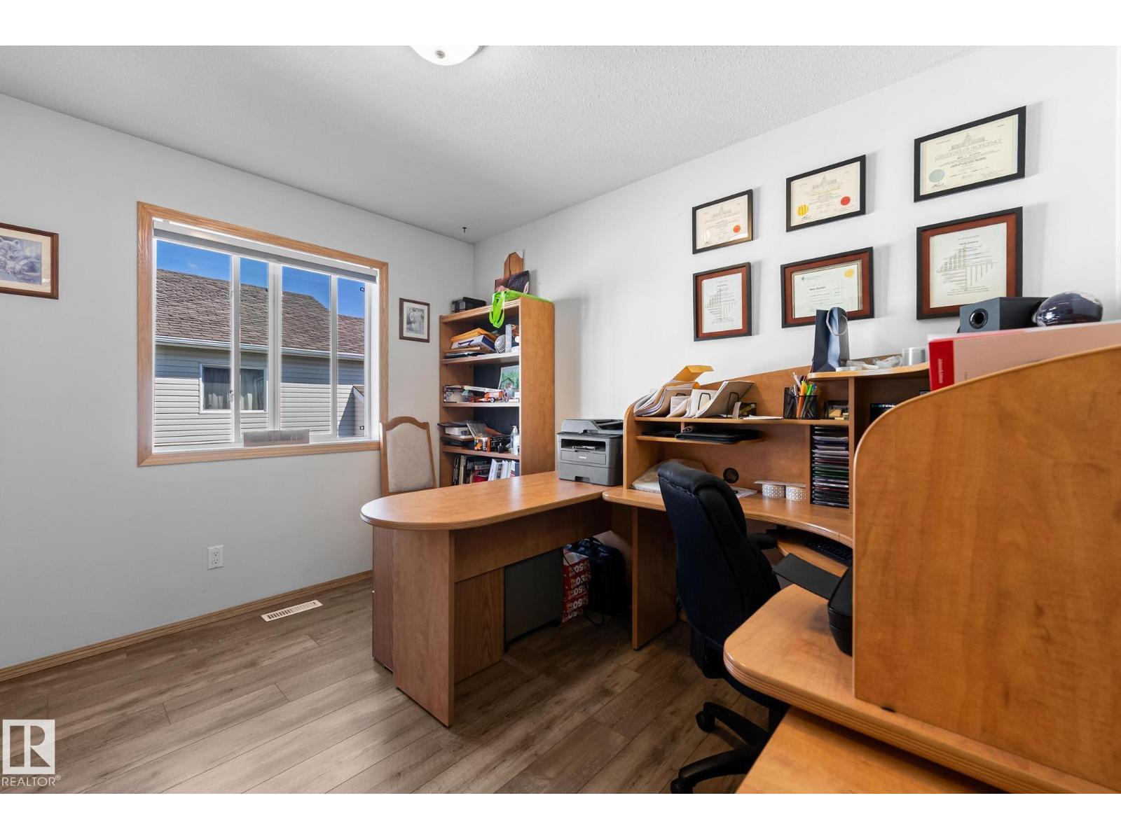4105 75 St, Camrose, Alberta  T4V 3W4 - Photo 8 - E4486885