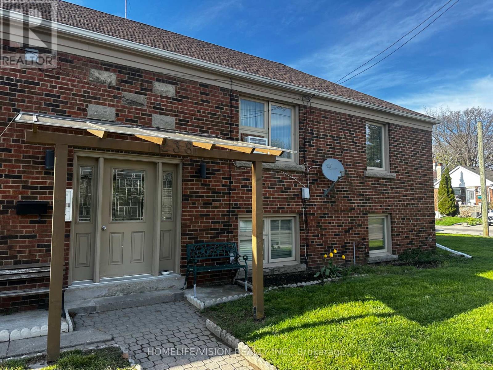 1 - 238 Glebemount Avenue, Toronto, Ontario  M4C 3V2 - Photo 2 - E13107942