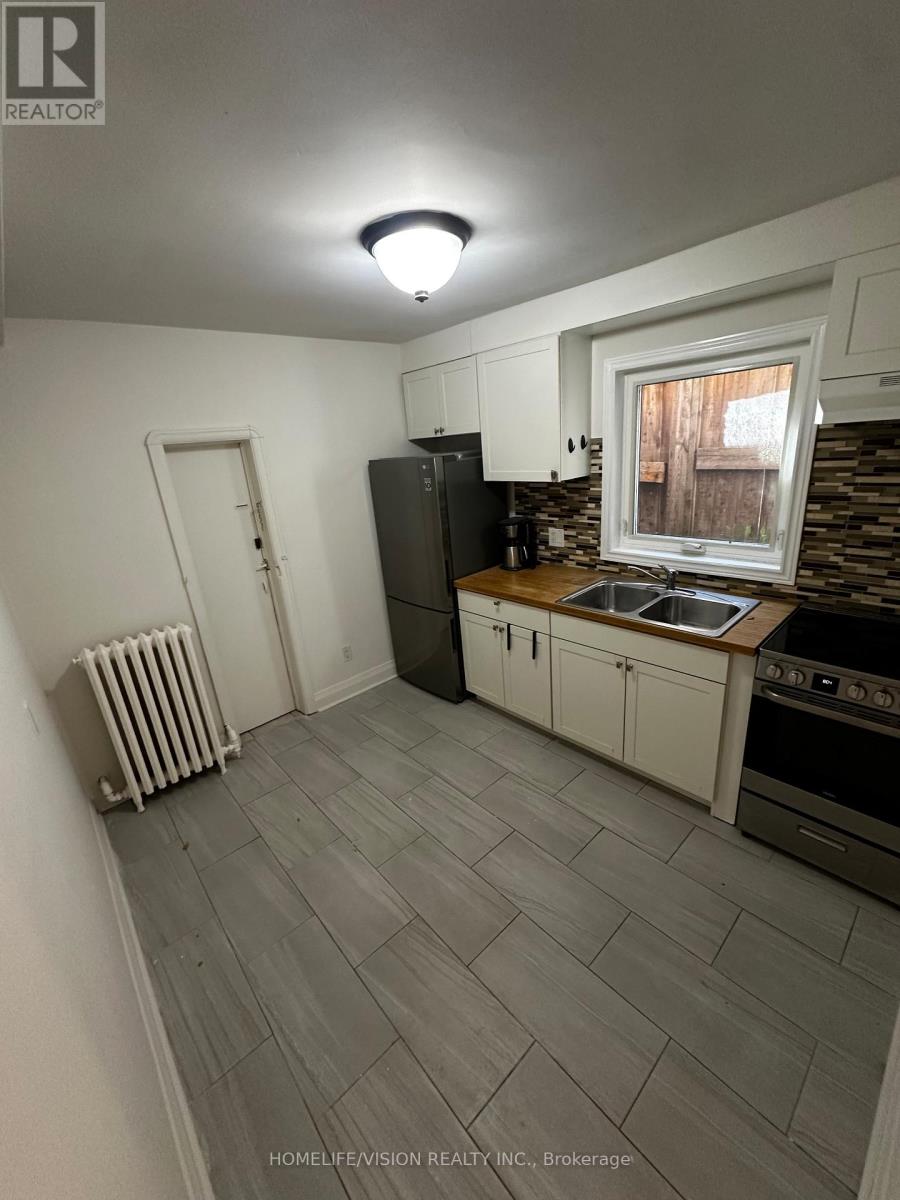 1 - 238 Glebemount Avenue, Toronto, Ontario  M4C 3V2 - Photo 4 - E13107942