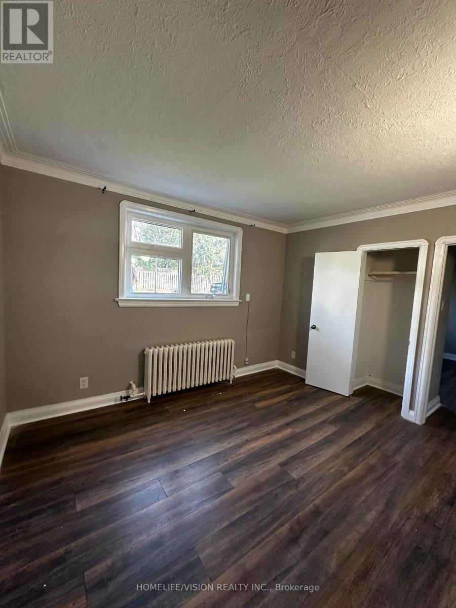 1 - 238 Glebemount Avenue, Toronto, Ontario  M4C 3V2 - Photo 5 - E13107942