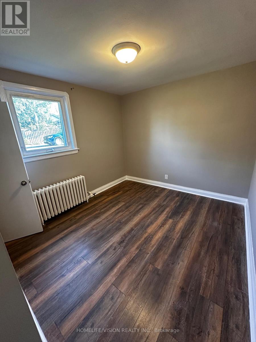 1 - 238 Glebemount Avenue, Toronto, Ontario  M4C 3V2 - Photo 9 - E13107942