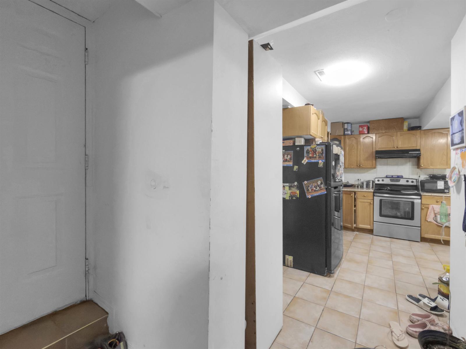 9298 Cinnamon Drive, Surrey, British Columbia  V3V 1V2 - Photo 27 - R3121004