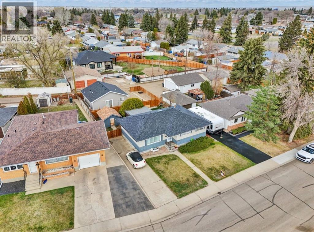 1804 & #1 1804 24 Street Se, Medicine Hat, Alberta  T1A 2J1 - Photo 5 - A2309392