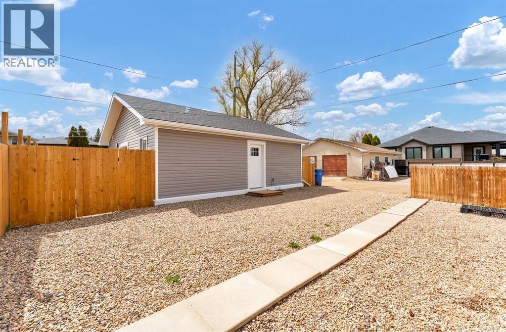 1804 & #1 1804 24 Street Se, Medicine Hat, Alberta  T1A 2J1 - Photo 29 - A2309392