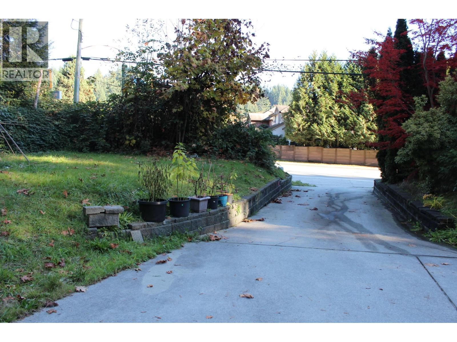 1472 Pipeline Road, Coquitlam, British Columbia  V3E 2X1 - Photo 4 - R3102509