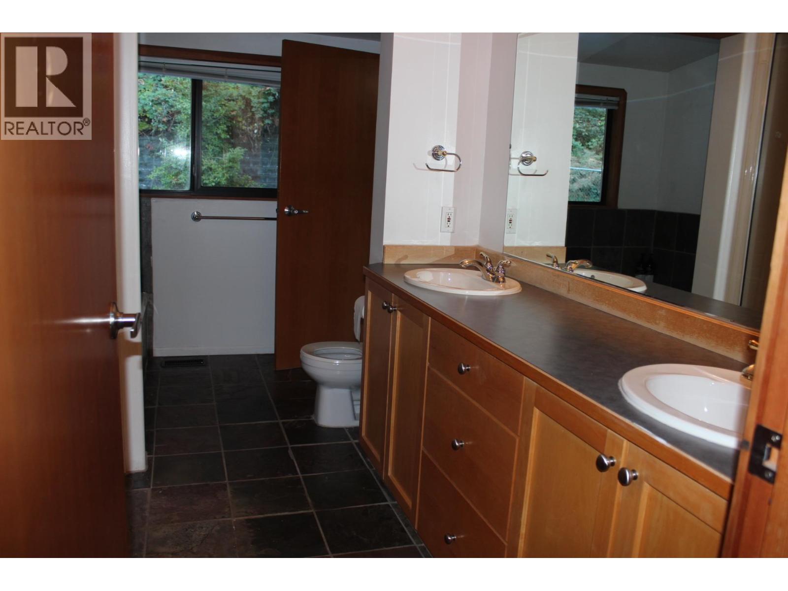 1472 Pipeline Road, Coquitlam, British Columbia  V3E 2X1 - Photo 17 - R3102509