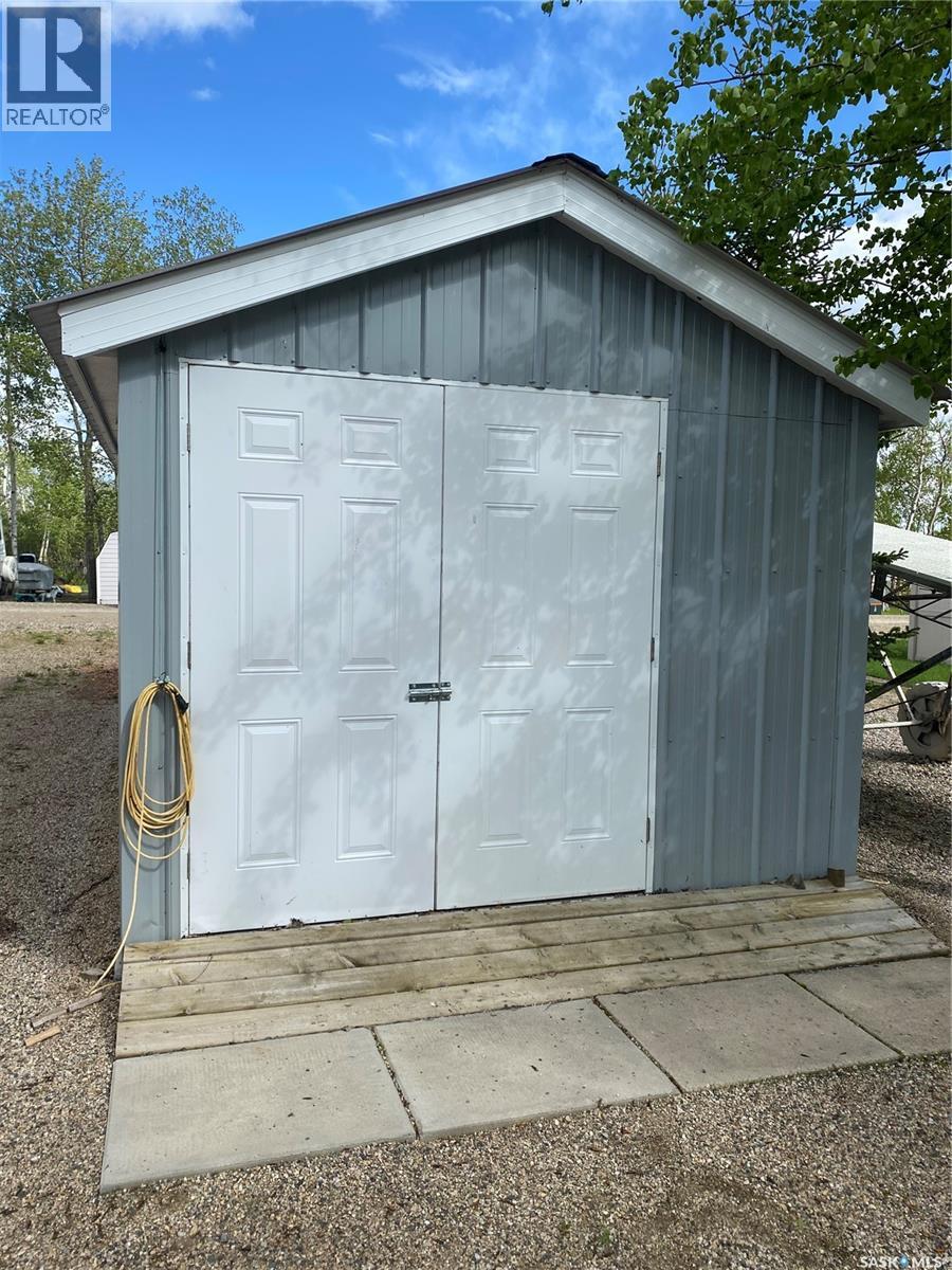 210 Travis Avenue, Fishing Lake, Saskatchewan  S0A 1Y0 - Photo 13 - SK035483
