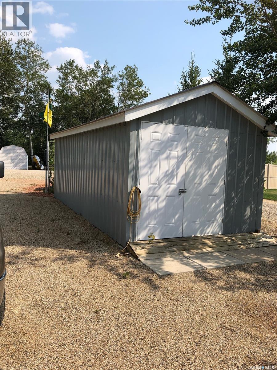 210 Travis Avenue, Fishing Lake, Saskatchewan  S0A 1Y0 - Photo 14 - SK035483