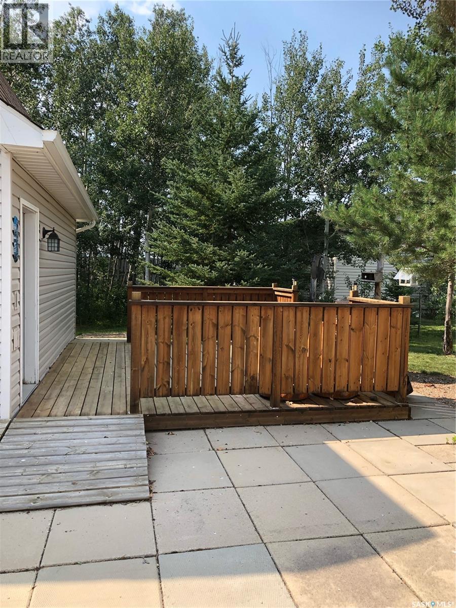 210 Travis Avenue, Fishing Lake, Saskatchewan  S0A 1Y0 - Photo 7 - SK035483