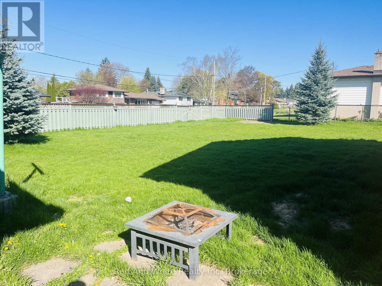 157 Schweitzer Street, Waterloo, Ontario  N2K 1C3 - Photo 21 - X13107974