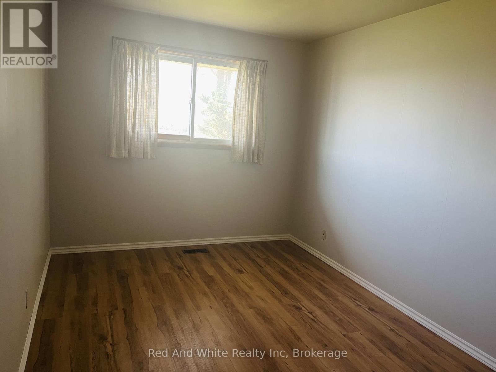 157 Schweitzer Street, Waterloo, Ontario  N2K 1C3 - Photo 20 - X13107974