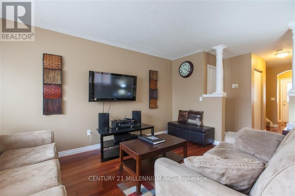 91 Jerry Drive, Cambridge, Ontario  N3C 4G2 - Photo 3 - X13107658