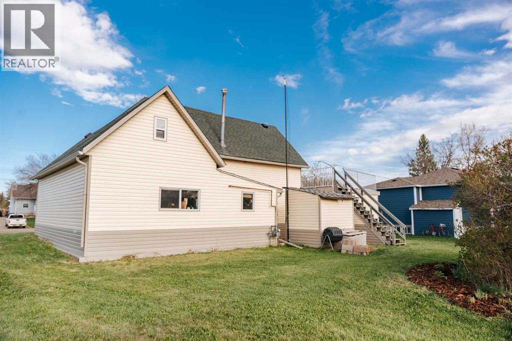 358 N 100 W, Raymond, Alberta  T0K 2S0 - Photo 25 - A2306285
