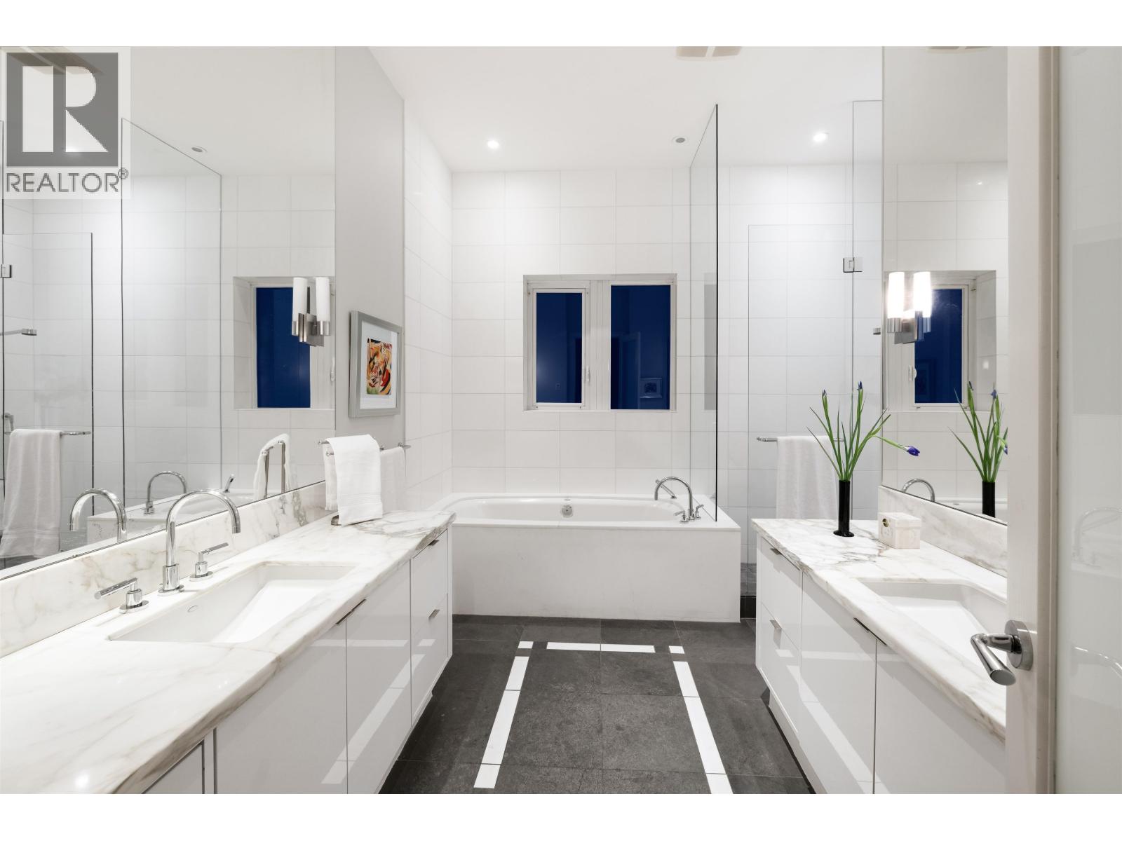 Ph2 2245 Twin Creek Place, West Vancouver, British Columbia  V7S 3K4 - Photo 17 - R3121706