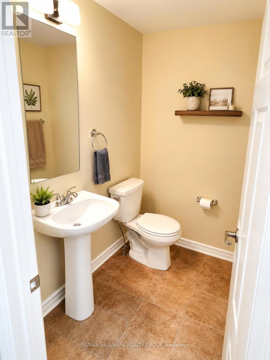 202 Conifer Creek Circle, Ottawa, Ontario  K2M 0M2 - Photo 8 - X13107984