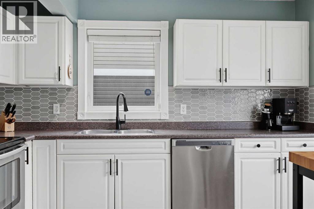 450 Regal Park NE, Calgary, Alberta  T2E 0S6 - Photo 14 - A2308575