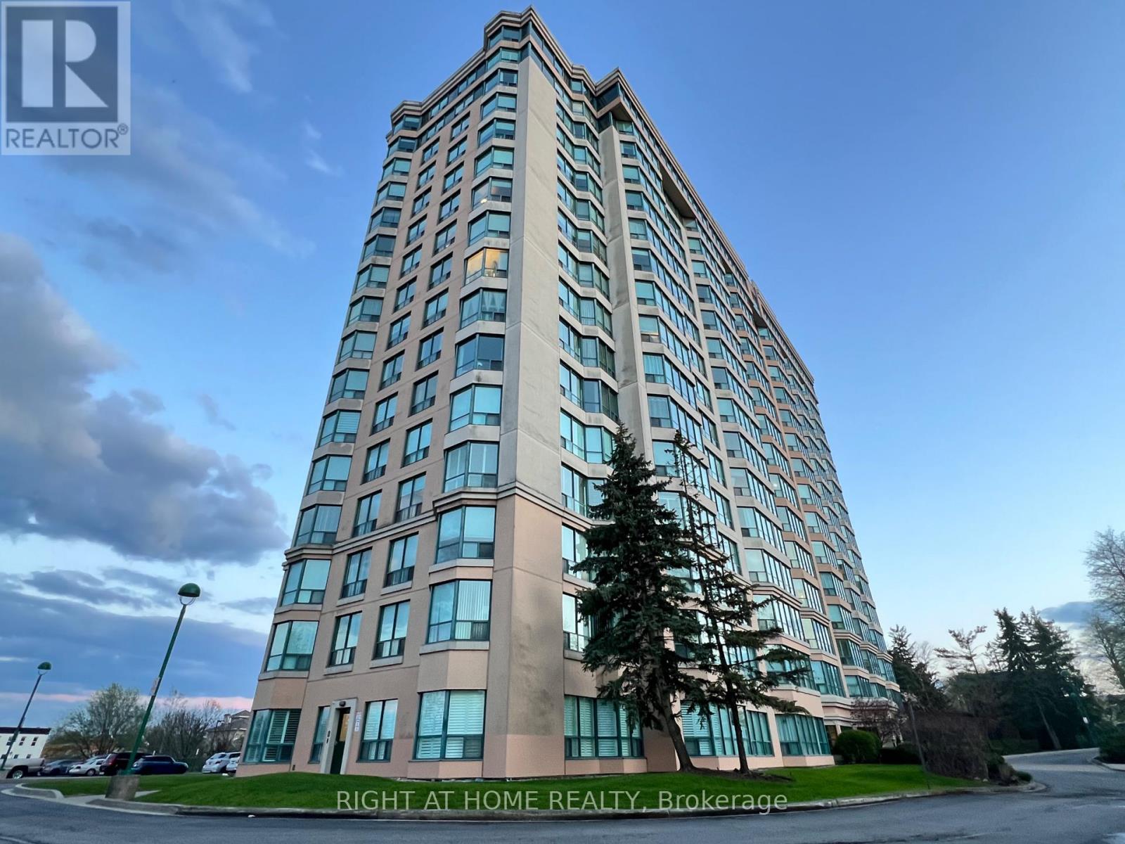 507 - 100 MILLSIDE DRIVE, Milton, Ontario