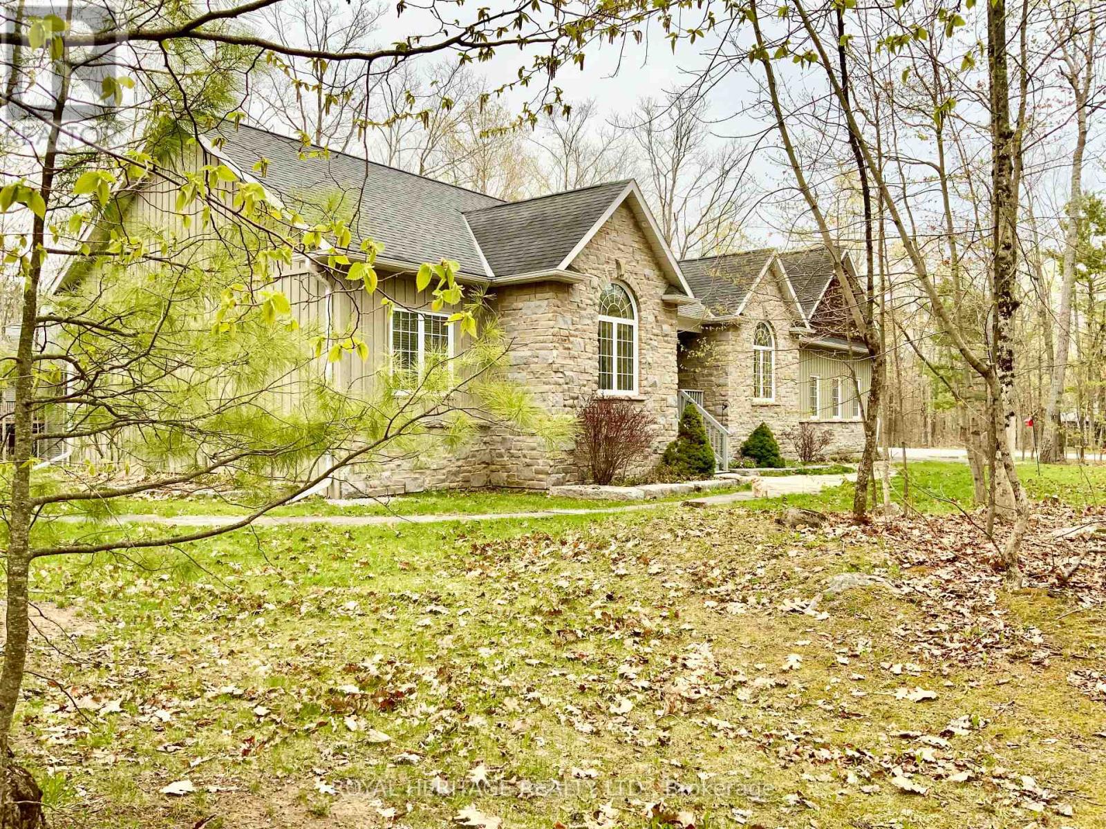 134 Mitchell Crescent, Trent Lakes, Ontario  K0M 1J0 - Photo 2 - X12951336