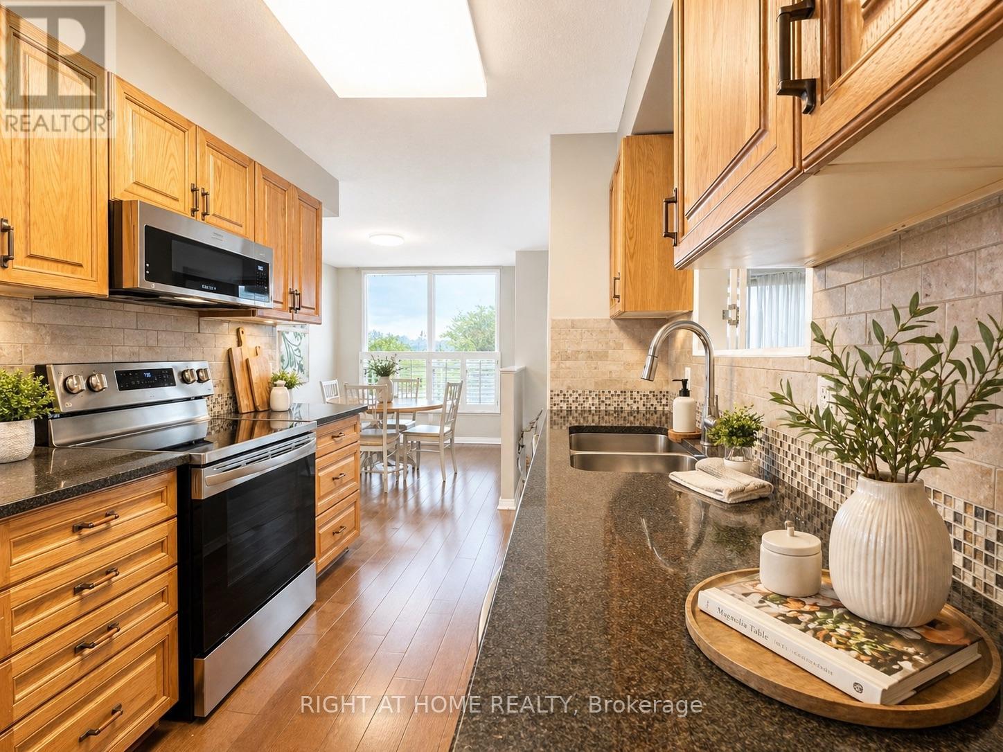 507 - 100 Millside Drive, Milton, Ontario  L9T 5E2 - Photo 4 - W13052244