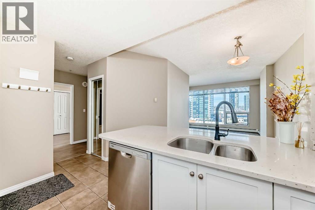 707, 1053 10 Street SW, Calgary, Alberta  T2R 1S6 - Photo 4 - A2309645