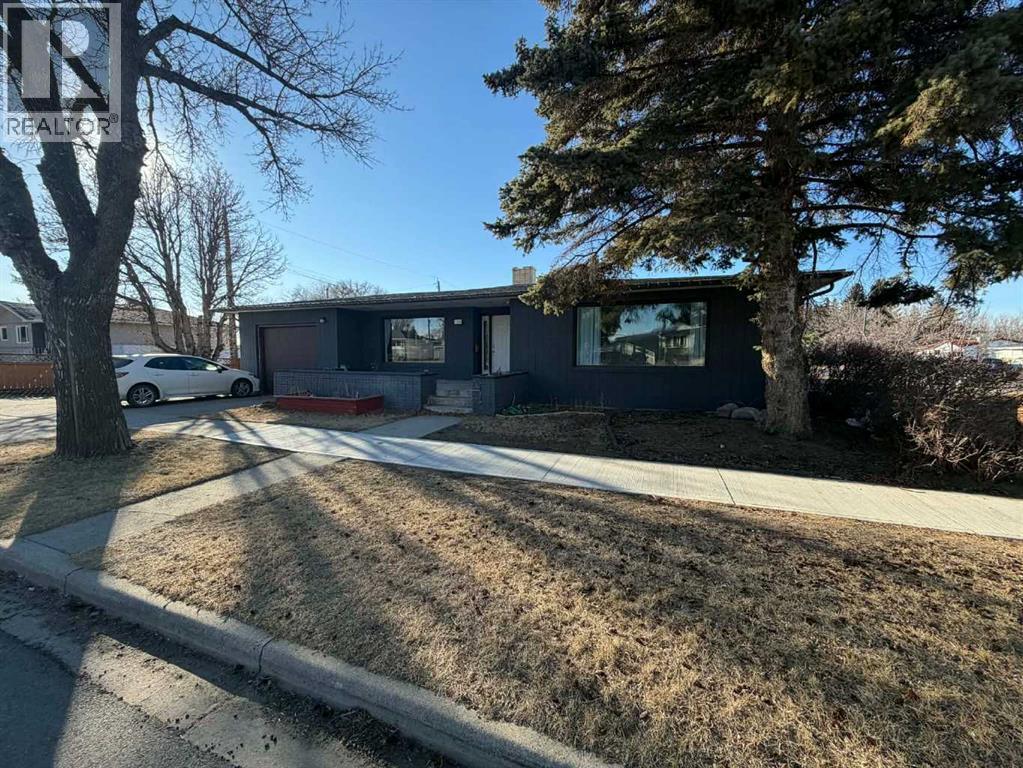 1216 23 Street N, Lethbridge, Alberta  T1H 3T4 - Photo 1 - A2280770