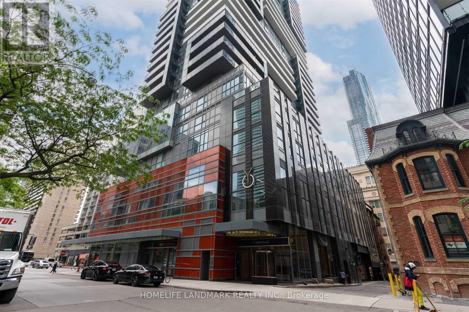 5302 - 7 GRENVILLE STREET, Toronto, Ontario