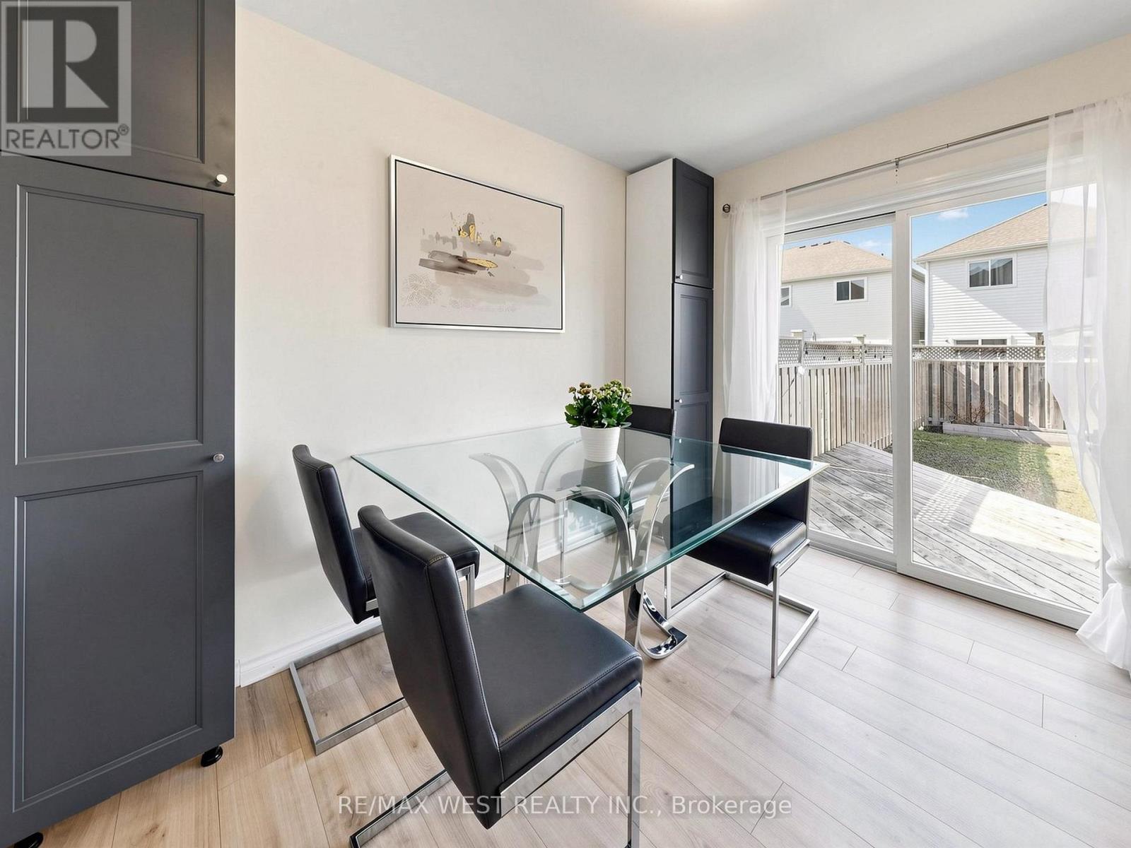 195 Banting Crescent, Essa, Ontario  L0M 1B6 - Photo 8 - N13108012