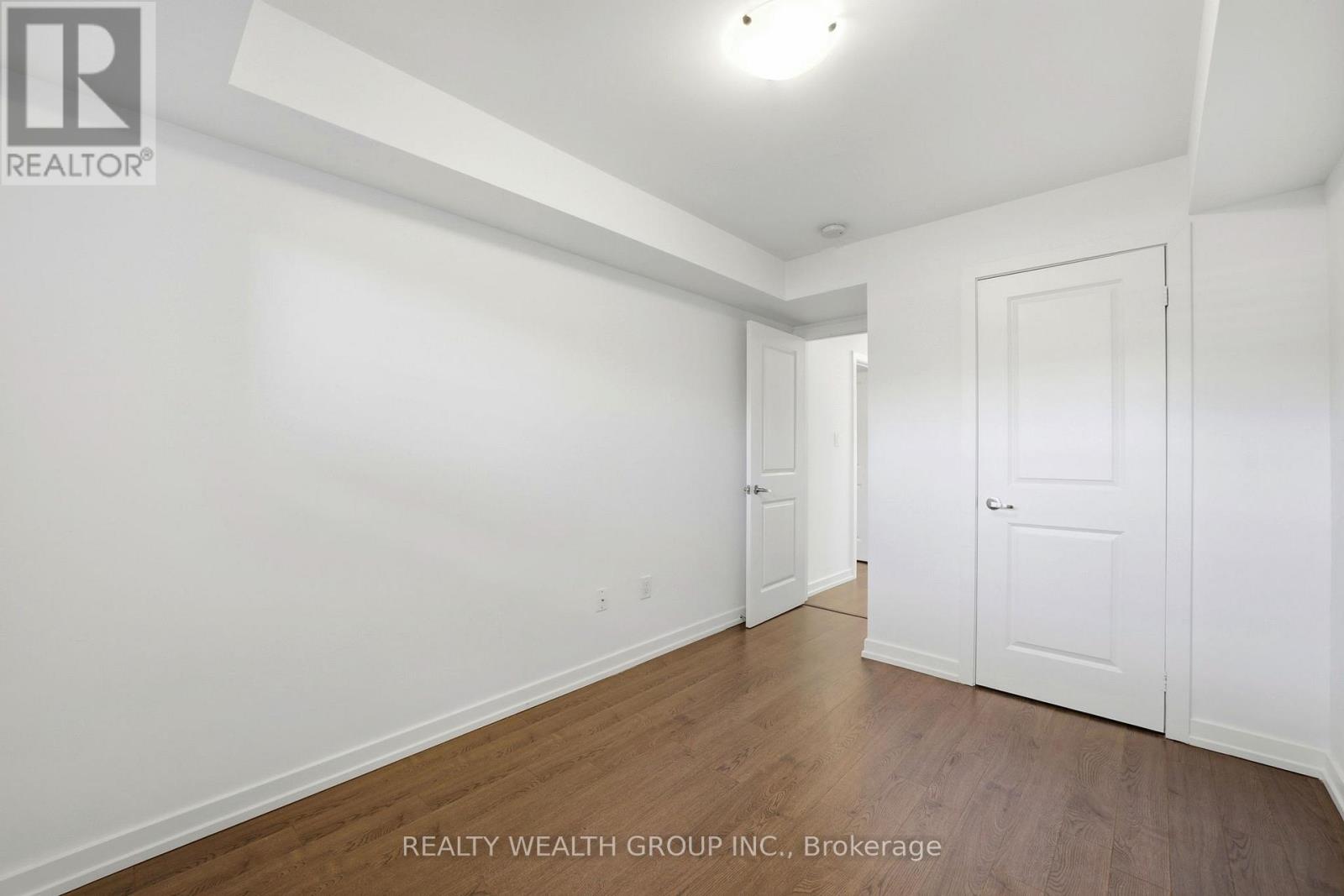 202 - 2355 Sheppard Avenue W, Toronto, Ontario  M9M 0E7 - Photo 11 - W13108000
