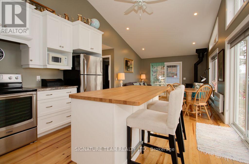 321a Lake Dore Road, North Algona Wilberforce, Ontario  K0J 1X0 - Photo 3 - X12963686