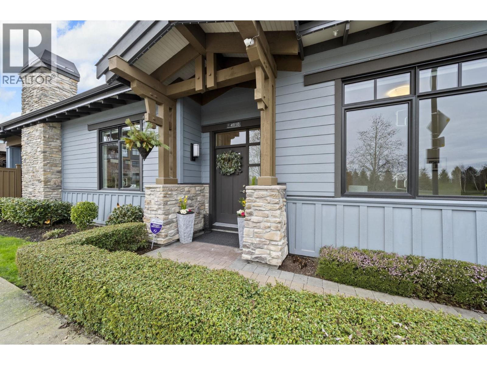 4910 Springs Boulevard, Tsawwassen, British Columbia  V4M 0A7 - Photo 2 - R3113144